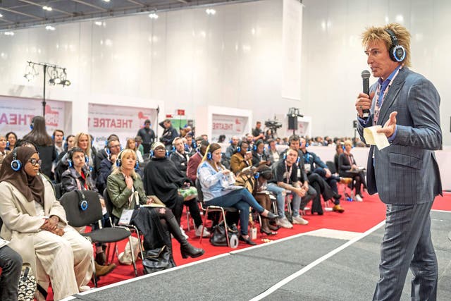 <p>“Great place for business”: Pimlico Plumbers founder Charlie Mullins, right, and Grind coffee’s David Abrahamovitch were among speakers at the SME XPO event</p>